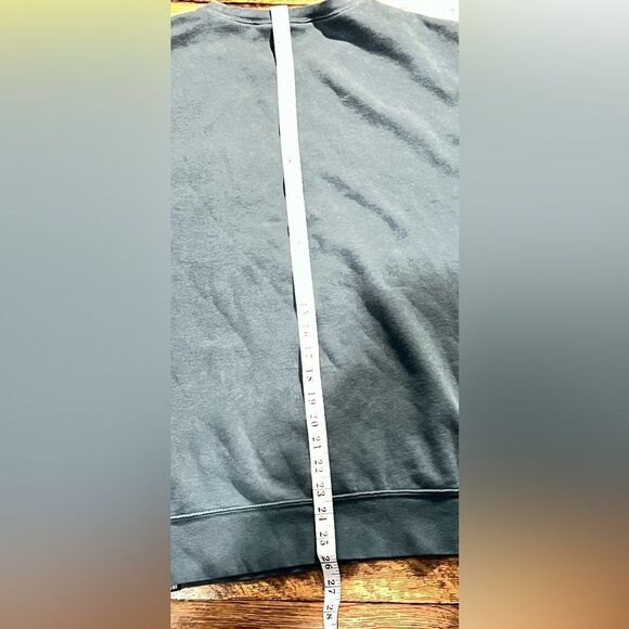 The North Face Explore felt graphic pullover boxy relaxed fit sweatshirt - Picture 5 of 6